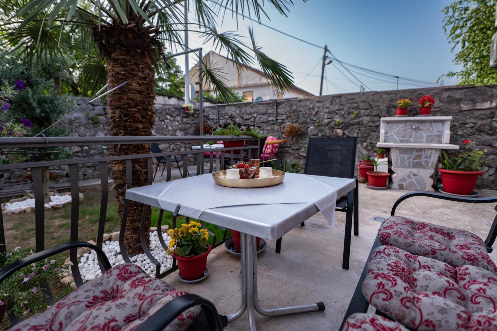 Apartmani Kaan Podgorica Exterior foto